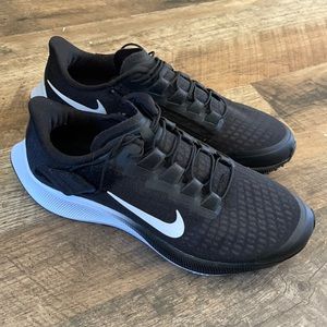 women’s black Nike Zoom Pegasus 37 Flyease